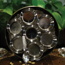 Load image into Gallery viewer, Internals of Banu's Anjali Masala Box